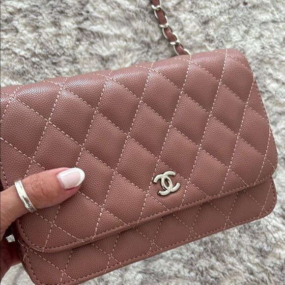 CC Pink Quilted Women's Bag - Picture 4 of 11